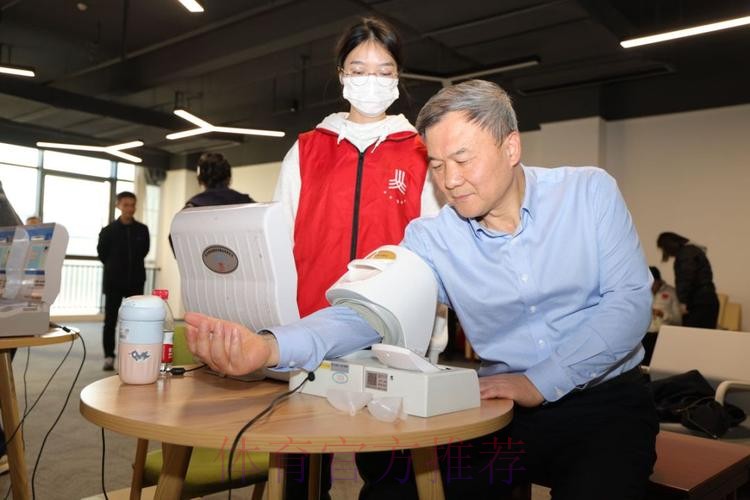 社体指导员将科学健身“送进深空”